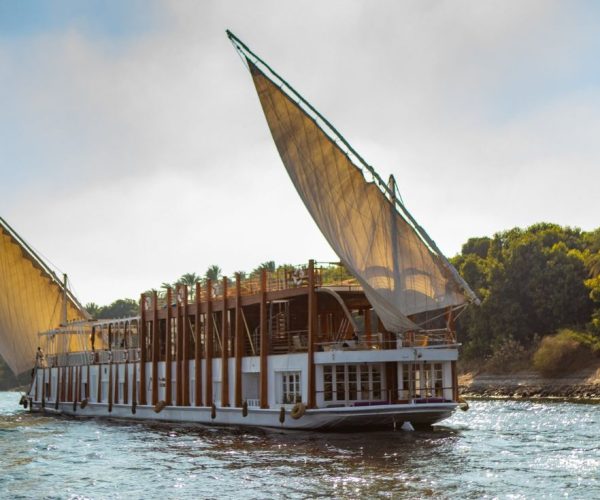 Lights of Jordan and Egypt with Nile Cruise